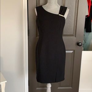 Robbie Bee 6p women’s black asymmetrical  Dress